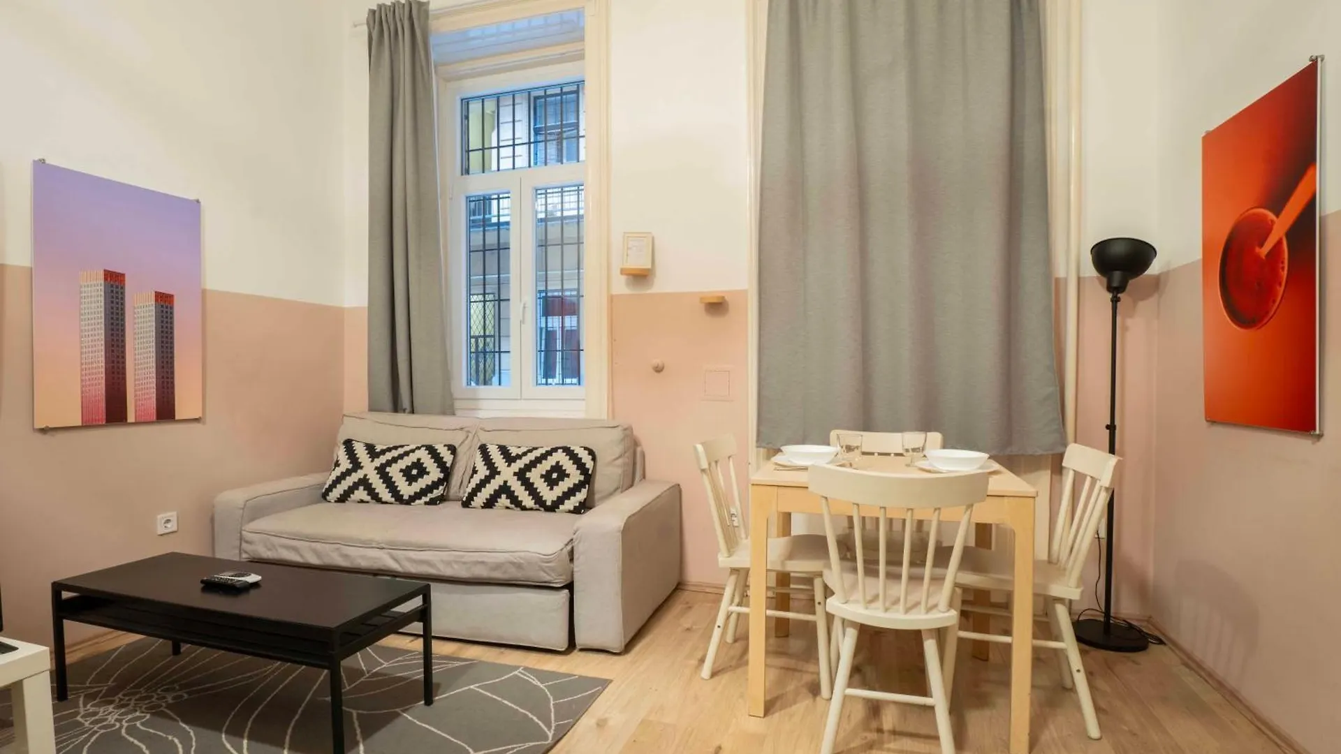 בודפשט Cosy Studio In Erzsebetvaros W41 Pink 0*,  הונגריה